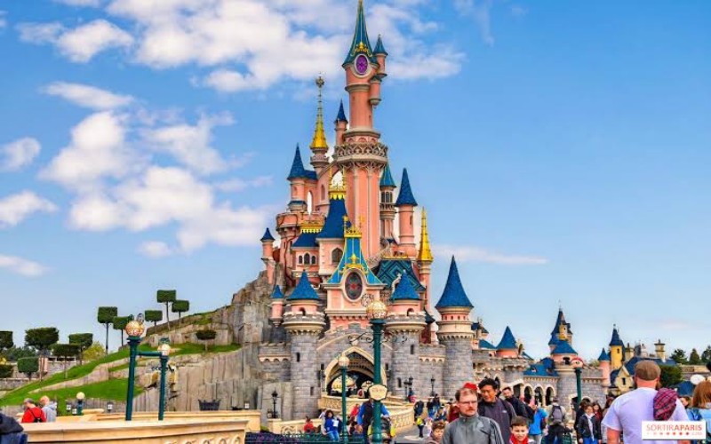 Taman Rekreasi di Eropa: Disneyland Paris